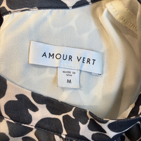 Amour Vert printed blouse | size medium - Picture 3 of 4